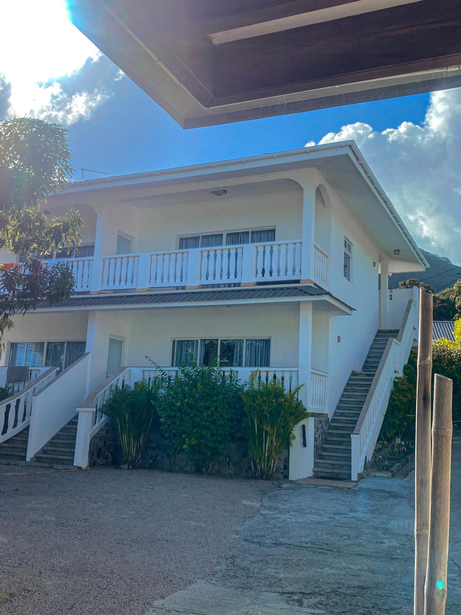 Divers Lodge Guest House Beau Vallon  Exteriér fotografie